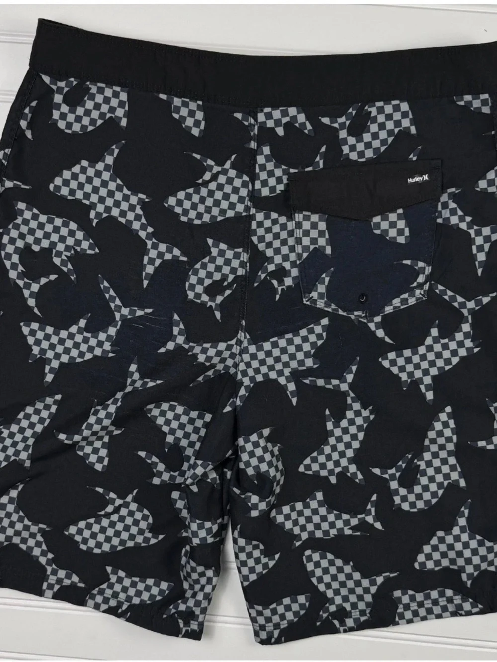 Hurley Men’s Black Check Shark-Print Swim Trunks